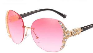 Women sunglasses w/ diamond accent